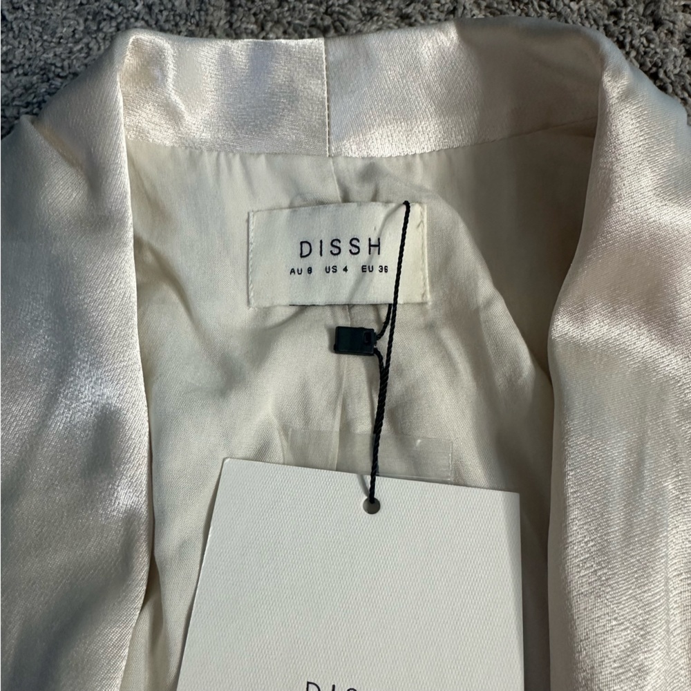 DISSH Oversized Kiah Pearl Satin Blazer US 4 NWT New jacket cream neutral button - Picture 15 of 16